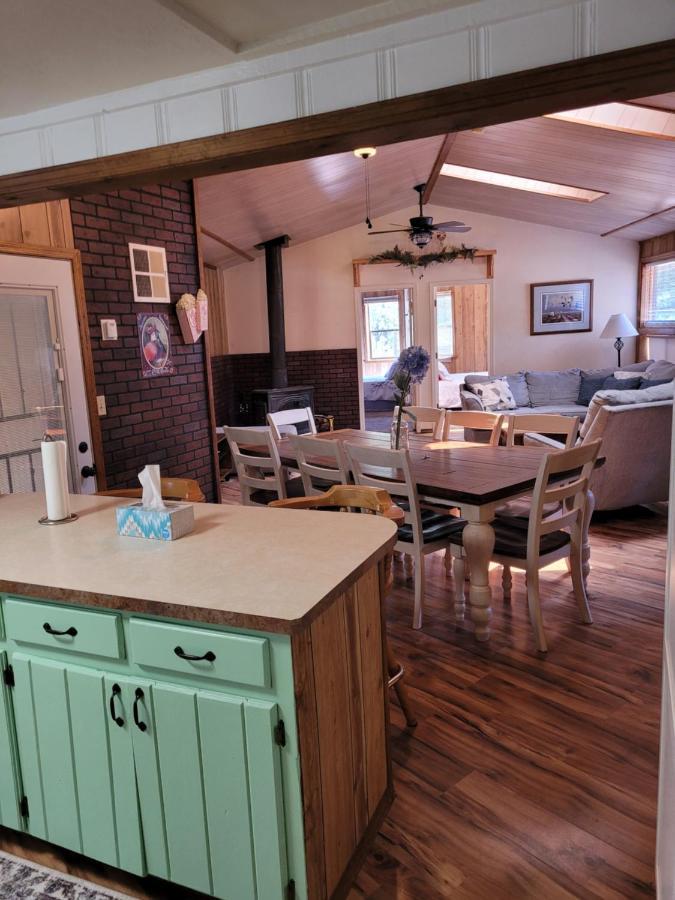 Greer Point Trails End Cabins Εξωτερικό φωτογραφία